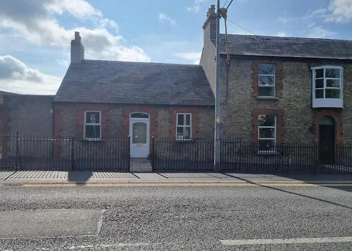 Adare House * Newbridge (Kildare)